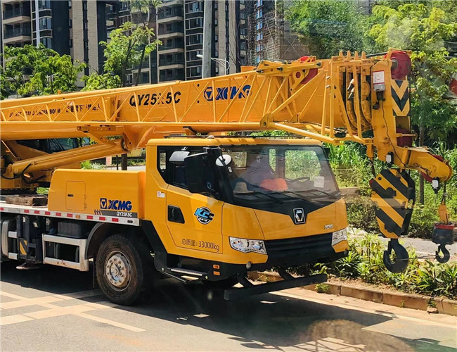 港口区大件设备吊装租赁吊车