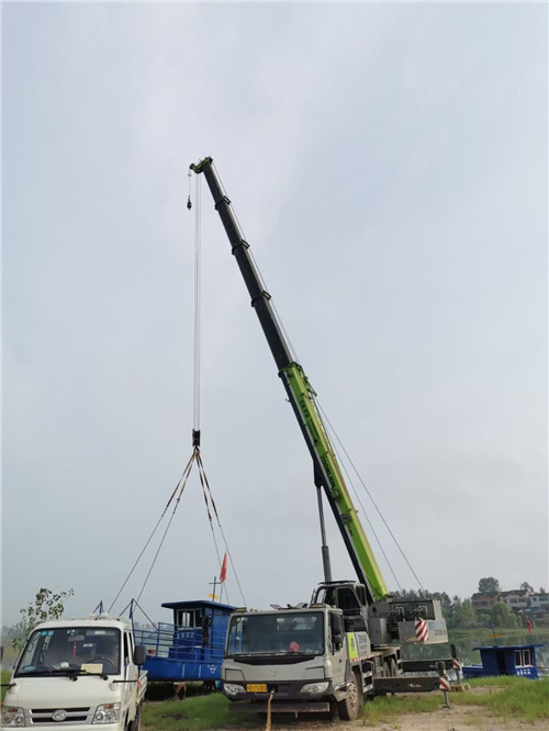 港口区桥梁建设吊装案例